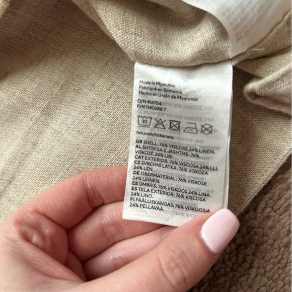 H&M Loose Fit Vest - Picture 6 of 6